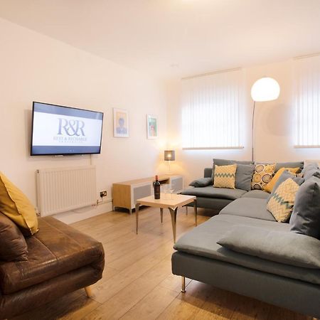 Rest & Recharge In The Northern Quarter Манчестър Екстериор снимка